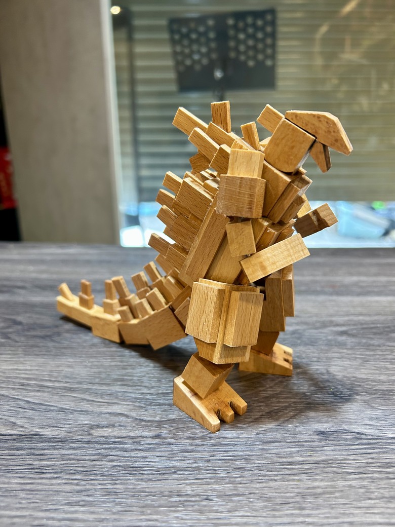 木製Minecraft風格哥吉拉