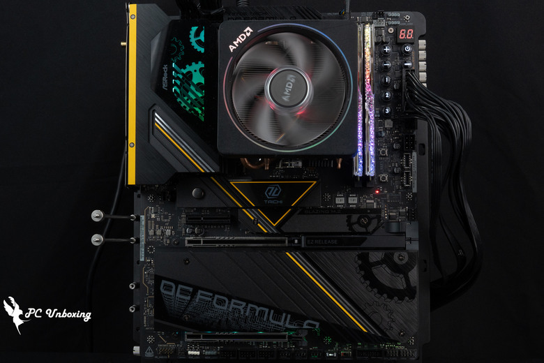 DDR5 10800 達成!這才是 AMD 超頻板該有的樣子!!華擎 ASRock X870E Taichi OCF 主機板開箱評測