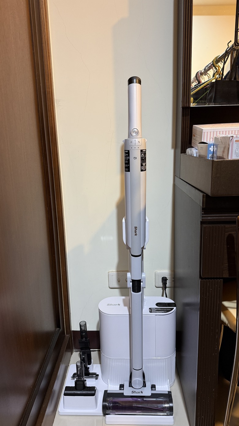 Shark EVOPOWER Neo+ 自動集塵無線吸塵器 – 我的第一把無線吸塵器