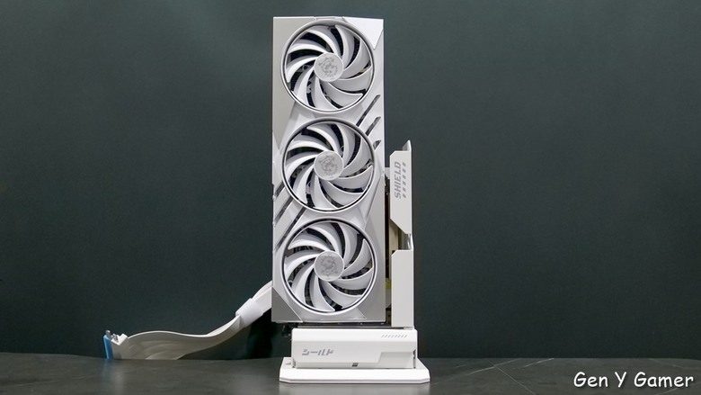 把顯卡立起來就不用支撐啦！EZDIY-FAB 盾系列 ARGB 顯卡直立支架