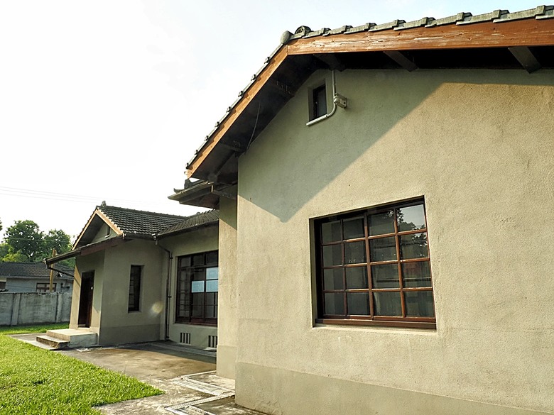 左營 再見捌捌陸-臺灣眷村文化園區、將軍好宅、轉角壹貳壹、西門遺址公園、鳳山縣舊城、蓮池潭、龍虎塔、春秋閣 — 高雄左營眷村與鳳山縣舊城懷舊之旅
