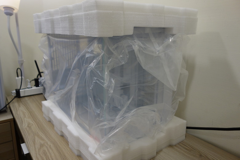 聯力 O11D Mini V2 雙艙小海景房機殼開箱-我最愛的殼 [開箱篇]