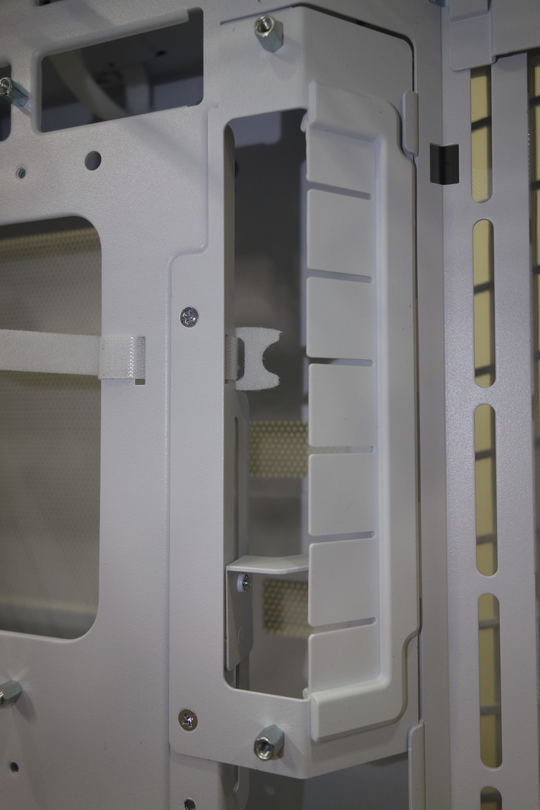 聯力 O11D Mini V2 雙艙小海景房機殼開箱-我最愛的殼 [開箱篇]