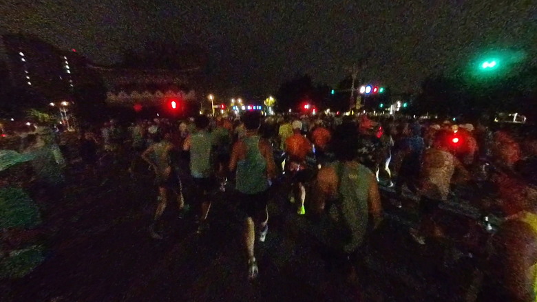 (映像運動) 盡全力不再坐回收車！再戰2025長榮航空馬拉松in台北市 (天氣：雨、起跑氣溫：23.9、濕度：84%)