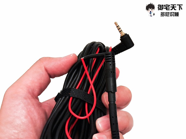 開箱｜【PAPAGO！】Ray DW2 前後 Sony 星光夜視 Wi-Fi 電子後視鏡雙分離式鏡頭 - 配置雙 2K 鏡頭行車記錄器，支援測速提醒、倒車顯影等功能！