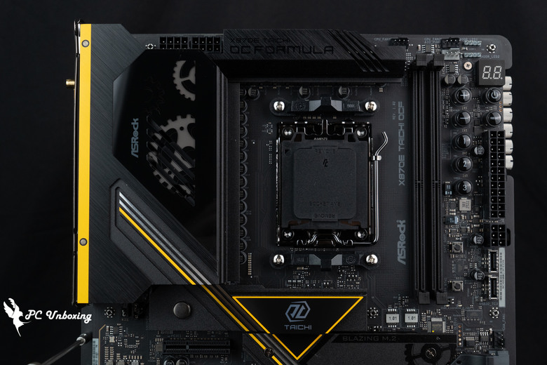 DDR5 10800 達成!這才是 AMD 超頻板該有的樣子!!華擎 ASRock X870E Taichi OCF 主機板開箱評測