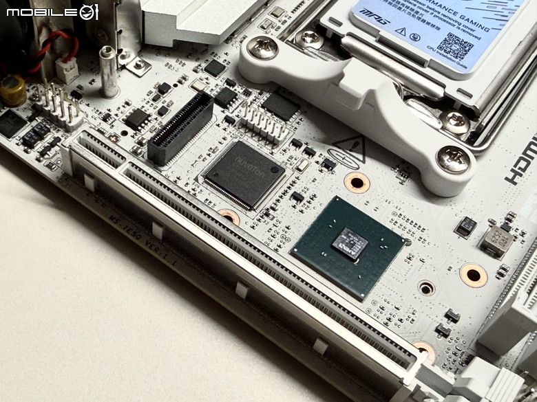 純白到讓人一眼入坑！微星X870I EDGE TI EVO WIFI主機板 不甩NDA 強規偷跑！