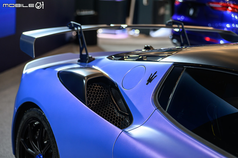 【採訪】Maserati 於 LaLaport 南港打造「La Casa di Maserat:Back to Modena」城市藝廊!