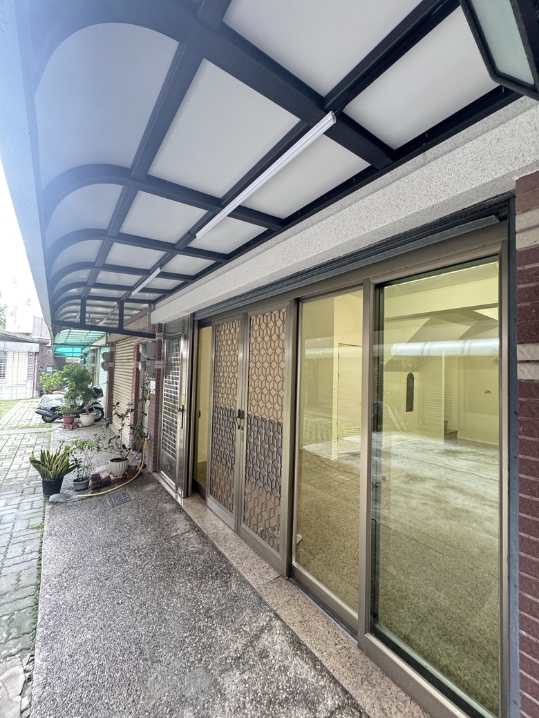 點我看大圖 【開箱】台南老屋翻新|新加坡式翻新|翻轉透天老宅生活重心