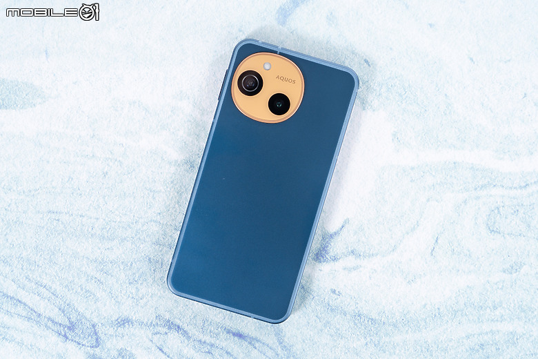 SHARP AQUOS sense10 體驗｜AI 助攻超清晰通話，日系精緻小手機再進化！