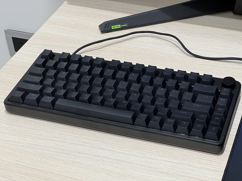 我把鍵盤滑鼠換成INZONE大全餐啦~~