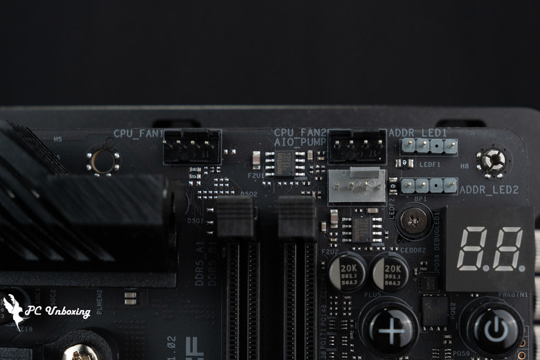 DDR5 10800 達成!這才是 AMD 超頻板該有的樣子!!華擎 ASRock X870E Taichi OCF 主機板開箱評測