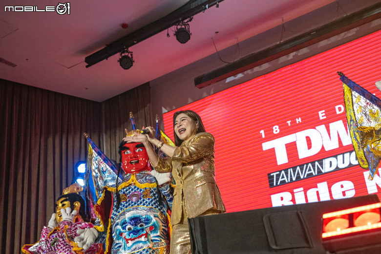 2025 DUCATI大會師在義大！新車搶先看、現場直接抽一台新款電子鳥！