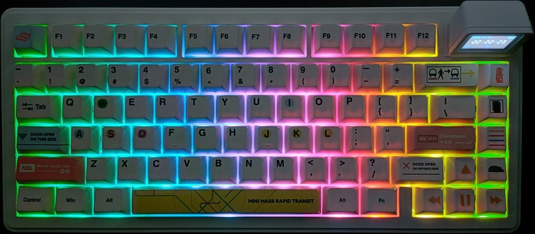 【鍵盤開箱】EPOMAKER RT82 75% 塑料鍵盤-新加坡地鐵主題