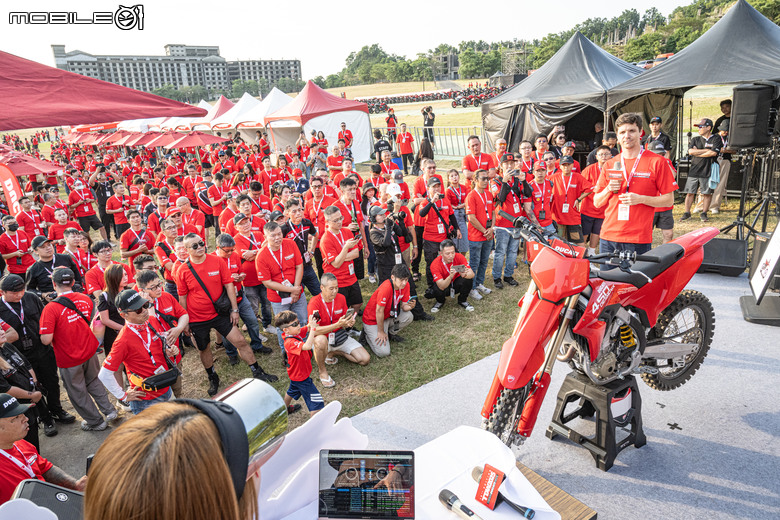 2025 DUCATI大會師在義大！新車搶先看、現場直接抽一台新款電子鳥！