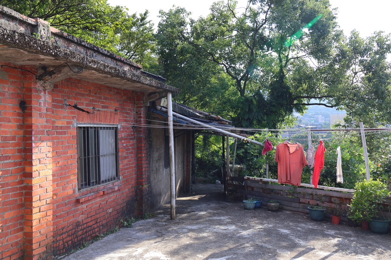 【遊記】同樣是「黃金山城」,一個人滿為患 (九份),一個悠閒愜意 (金瓜石),祈堂老街 (東北角暨宜蘭海岸國家風景區) - 大漠國渡