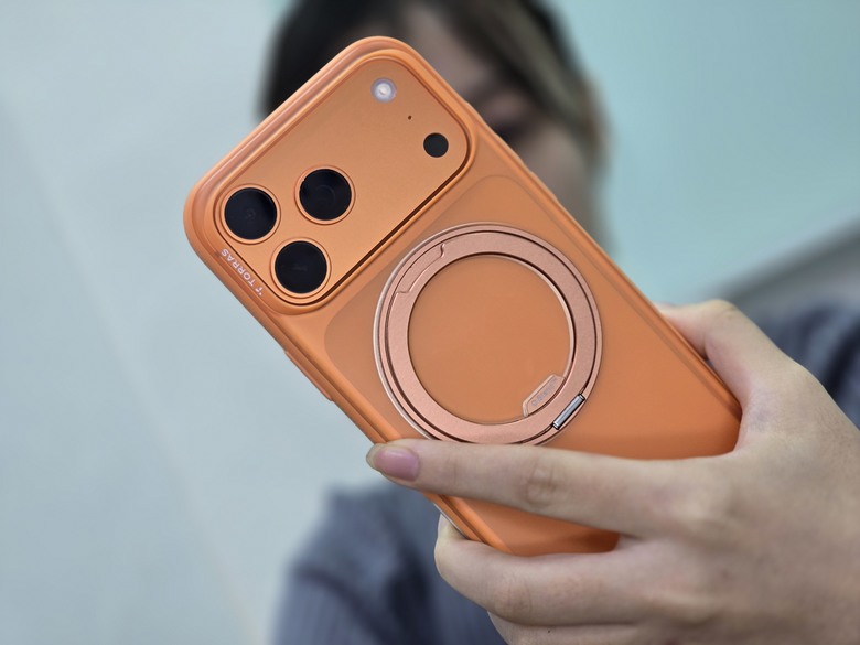 TORRAS Ostand R Fitness Magnetic iPhone 17系列相機按鍵旋轉支架防摔手機殼開箱
