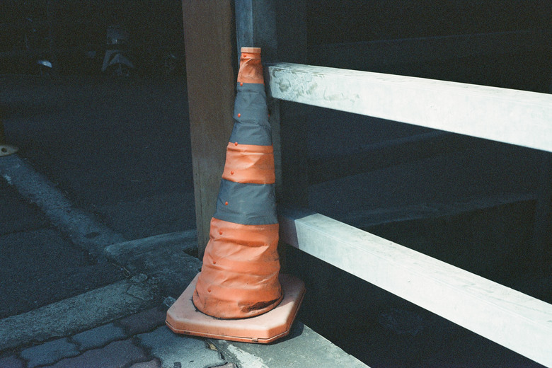 1/10 價格、底片版的 X100 系列｜Minolta Hi-Matic E 回顧