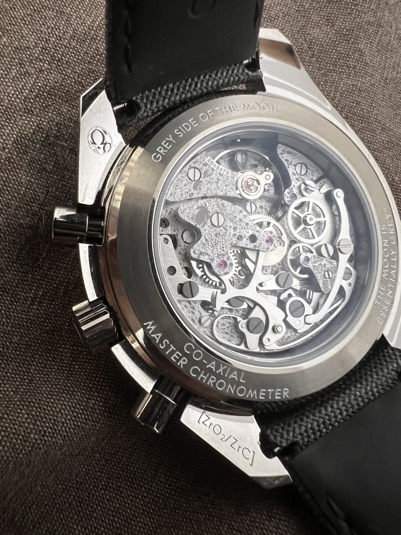 開箱分享Omega 月之灰面 阿波羅特別版 Grey side of the moon. 大錶徑的超霸