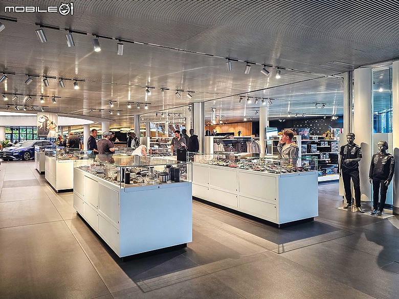 Mercedes-Benz德國總部參訪實錄|親臨風洞實驗室與現場見證撞擊測試的震撼一刻!