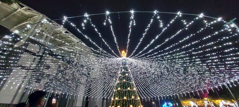 屏東燈會走一走年初也來看燈會，耶誕節不能出國