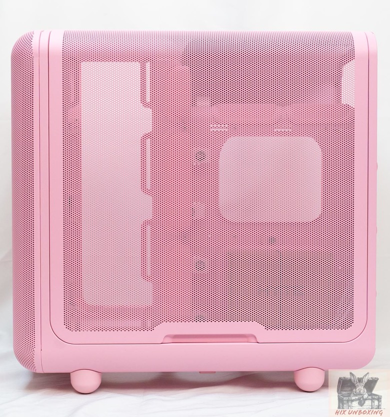 Hyte X50塔式機殼 集可愛 散熱性能於一身