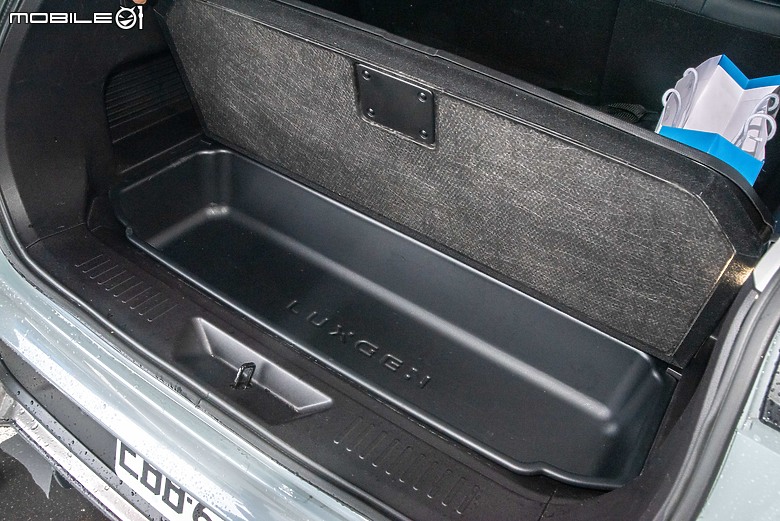 Luxgen n7 LR 「Aero電掣特仕版」試駕｜外觀升級、配備加料，再添運動氣息！