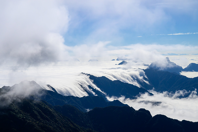 越南SAPA走走＿潘西邦峰與梯田美景(竭盡所能的2.8光圈)