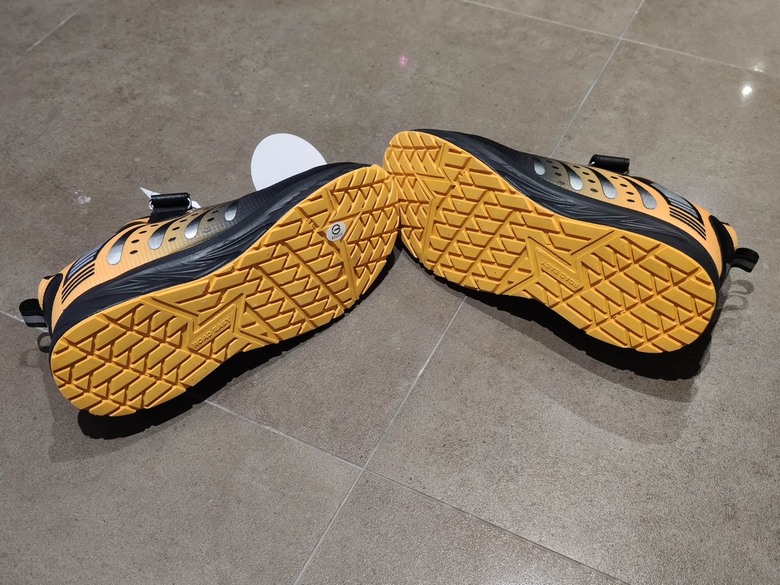 專屬男性工作鞋開箱-【Road Easy】評價佳的防護工作鞋實穿分享，穿上它隨時守護您的雙腳～