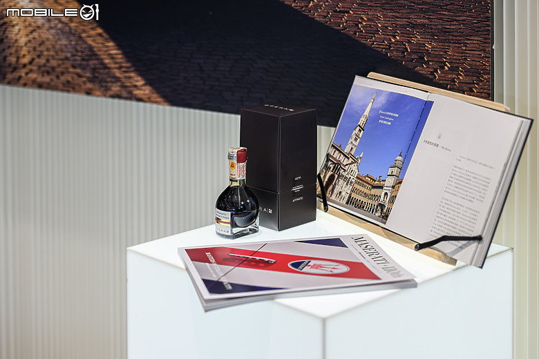 【採訪】Maserati 於 LaLaport 南港打造「La Casa di Maserat：Back to Modena」城市藝廊！