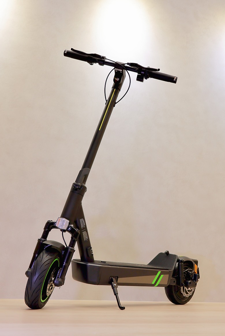 Acer ES Series 7電動滑板車首開箱體驗! 強勁動力，馳騁無阻!