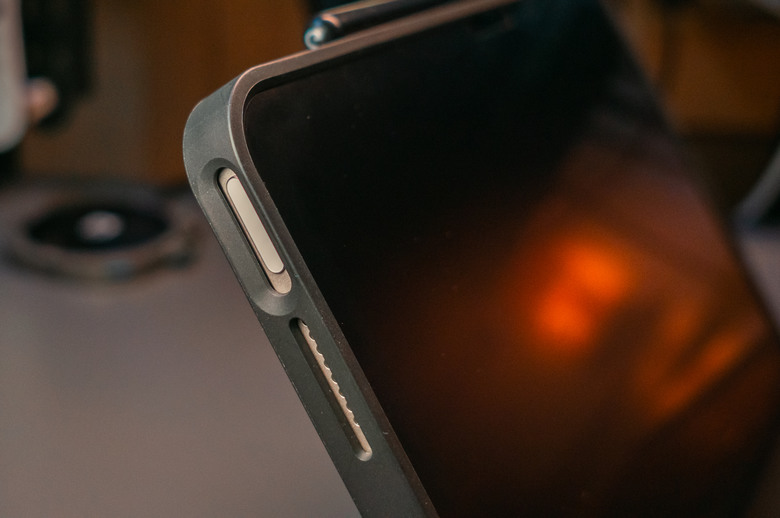 多個C讓我笑嘻嘻｜NovaPlus Konnecter Pro 靈巧鍵盤 + 智慧保護蓋