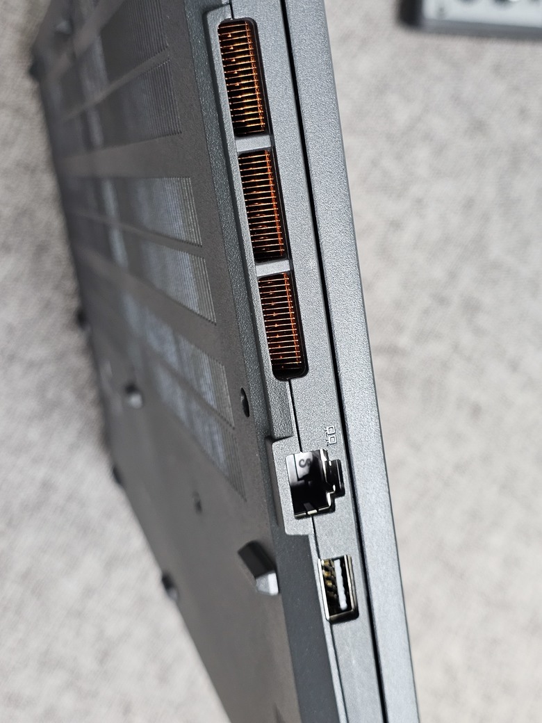 大螢幕剪片機 MSI VenturePro 17 AI