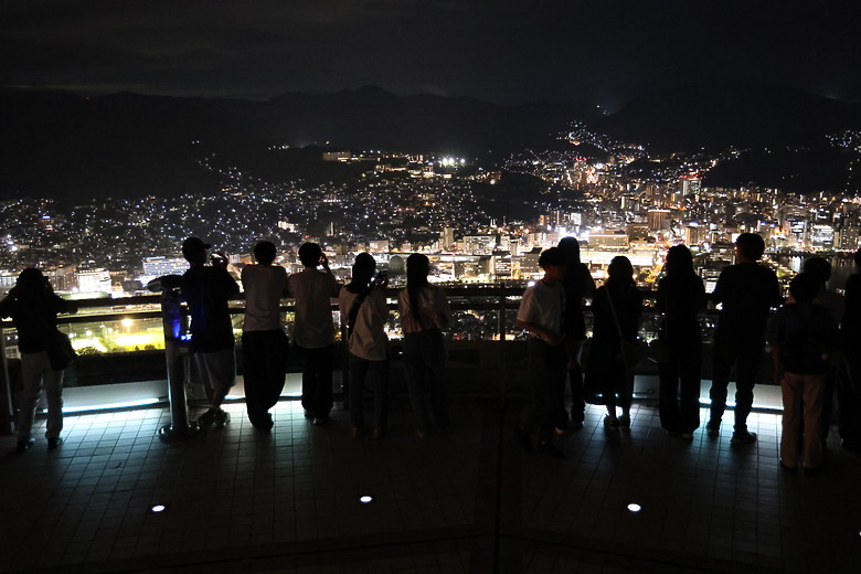 西九州自由行--下集(火車篇:長崎稻佐山夜景/豪斯登堡樂園/福岡市區逛街美食)