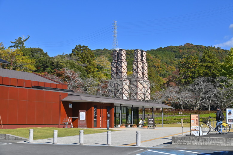富士五湖與伊豆半島自駕6日遊 part4-堂島、天窓洞、達磨山、韮山反射爐、大室山、一碧湖、明治神宮外苑銀杏林