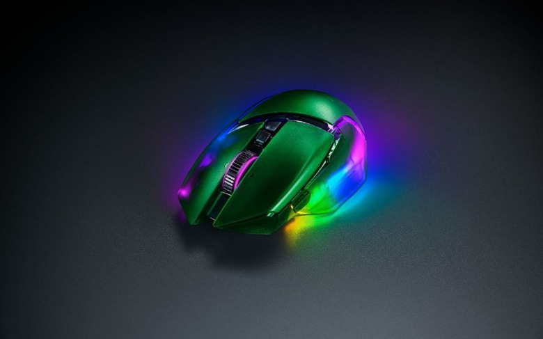 【開箱】Razer Phantom Green - Basilisk V3 Pro 35K滑鼠｜Y2K電競 重回2000年的夢