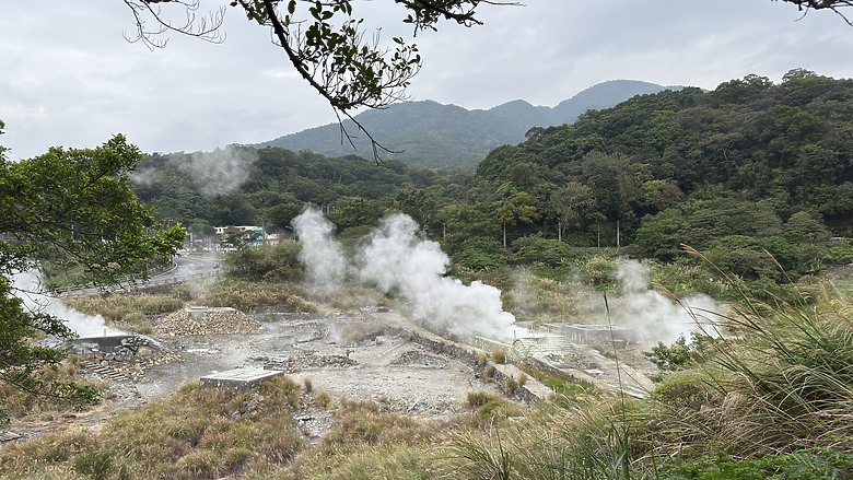 北投惇敘商工・橫嶺古道、太子亭遺跡、紗帽山散步之旅｜使用蔡司雙筒望遠鏡ZEISS Victory Pocket 10x25