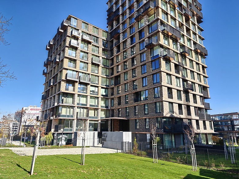 realme GT 8 Pro、realme GT 7 Pro 拍照對比