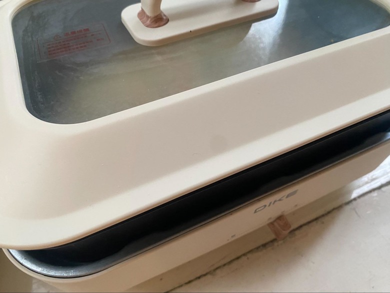 天氣一冷就想吃海鮮，在家用電烤盤試做海鮮煎餅