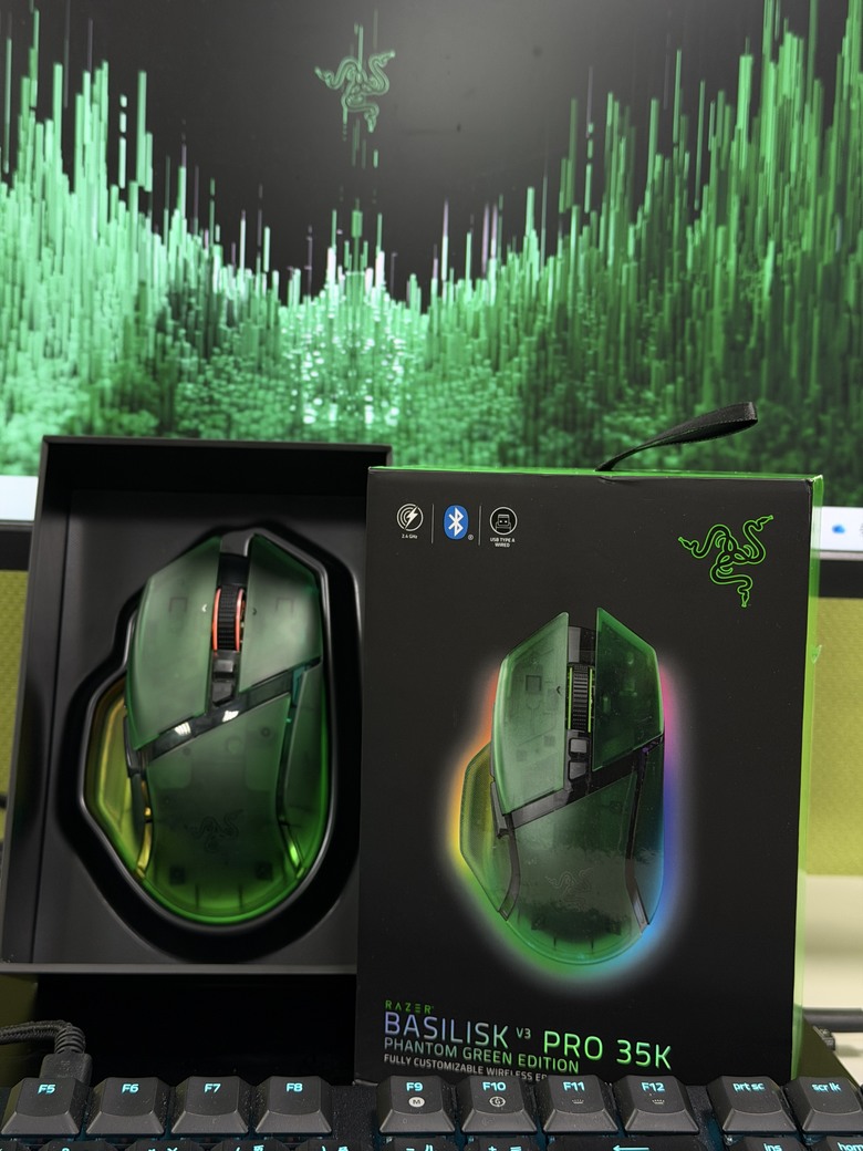 【開箱】Razer Phantom Green - Basilisk V3 Pro 35K滑鼠｜Y2K電競 重回2000年的夢