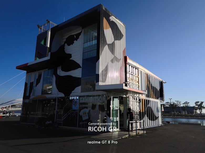 realme GT 8 pro × RICOH GR｜ 街拍的光影協奏曲
