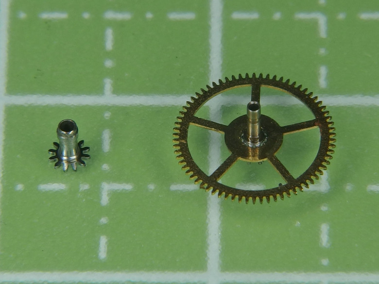 自娛玩修錶 - 原點(之三): 老東方"Calendar Auto Orient" 17 Jewels自動錶 (cal. 670)