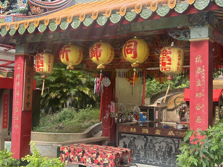 【小惡魔驫到成功】新春搭捷運，登走滿山古蹟的芝山岩步道