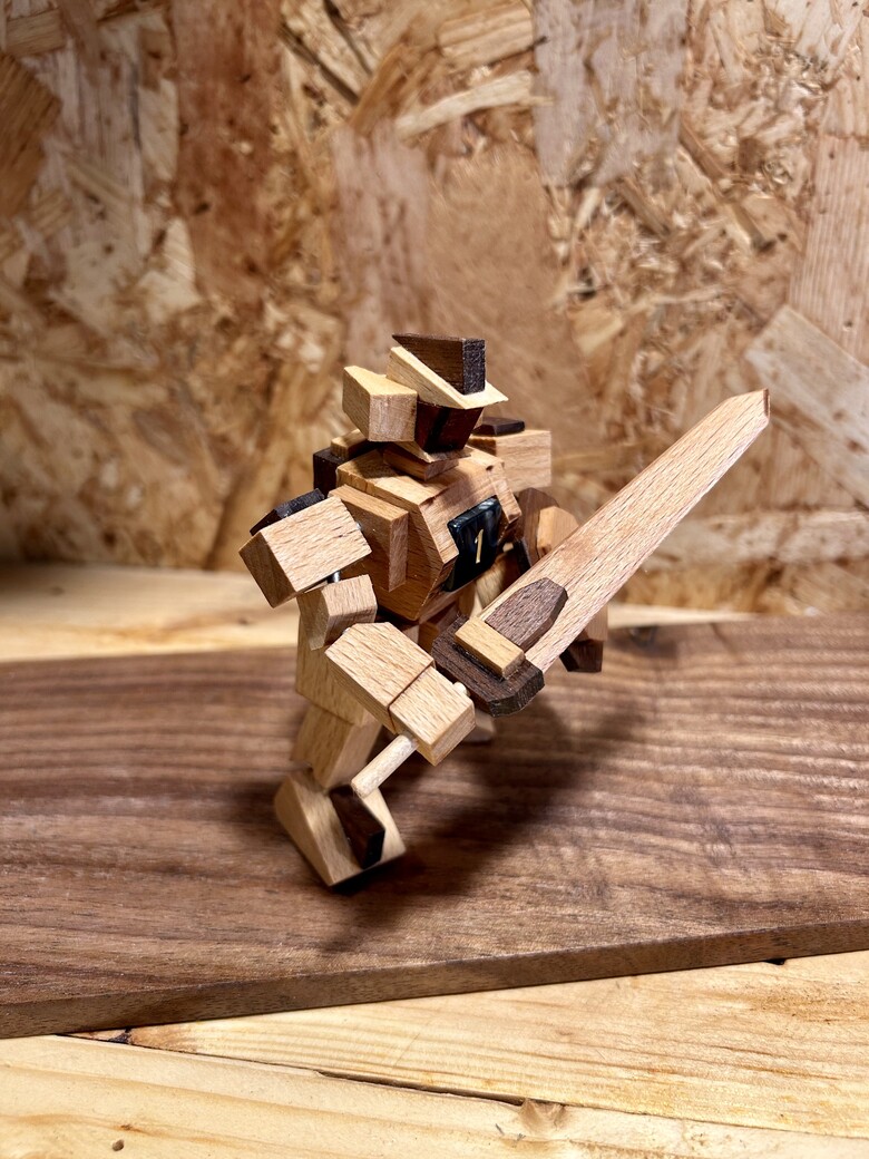 【木製公仔模型】原創機甲模型 神骰機甲之蒼月信條 參上!