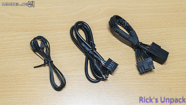 【開箱】泰坦潔白水冷 | CORSAIR iCUE LiNK TITAN 360 RX RGB WHITE