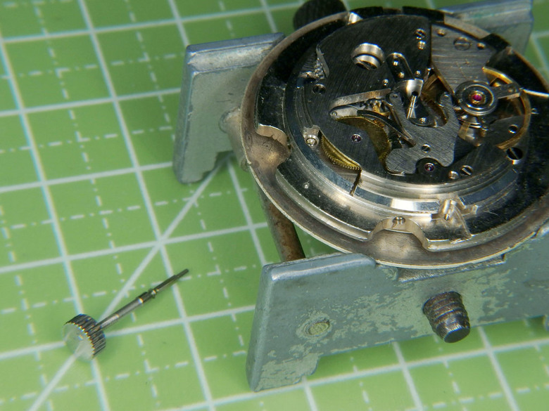 自娛玩修錶 - 原點(之三): 老東方"Calendar Auto Orient" 17 Jewels自動錶 (cal. 670)