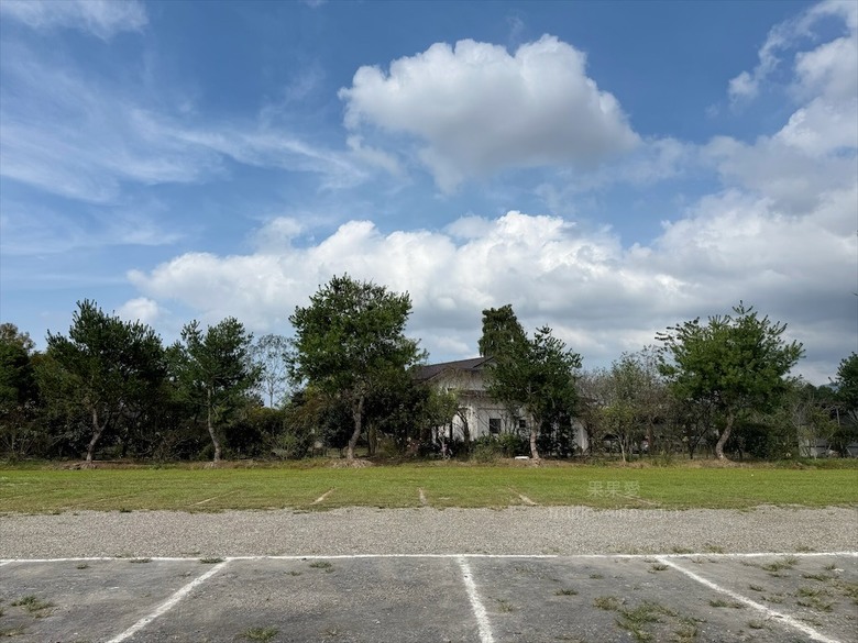 南投薑母鴨推薦，薑母鴨、胡椒全鴨還可以一鍋兩吃，山泉水養殖吳郭魚、現撈泰國蝦，埔里在地美食