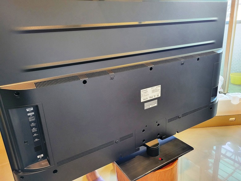 追劇、遊戲都順的 55 吋電視?|Panasonic TV-55W90BGT 使用心得