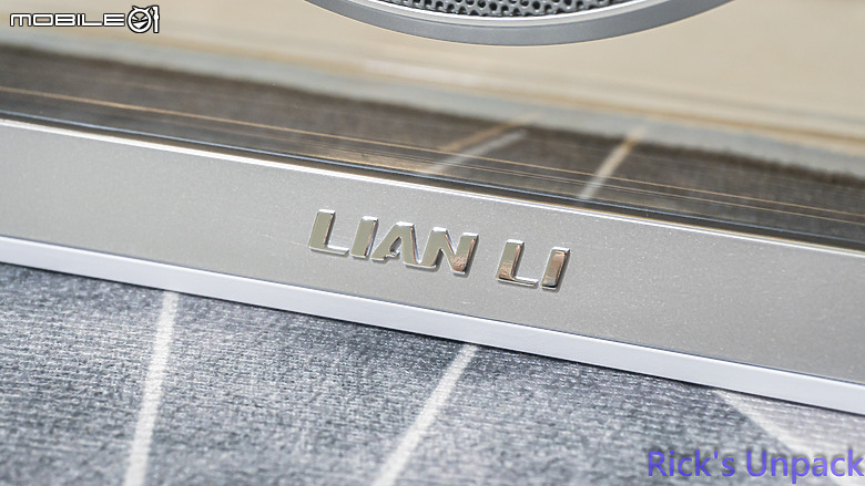 【開箱】與音響絕配的機殼 | LIAN LI LANCOOL 217 INF WHITE