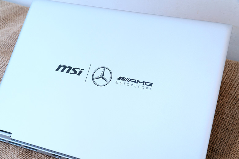 純粹的紀念 MSI Prestige 16 AI+ MercedesAMG聯名版
